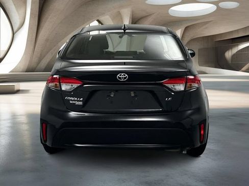 Used 2022 Toyota Corolla LE w/ LE Convenience Package FWD image 6