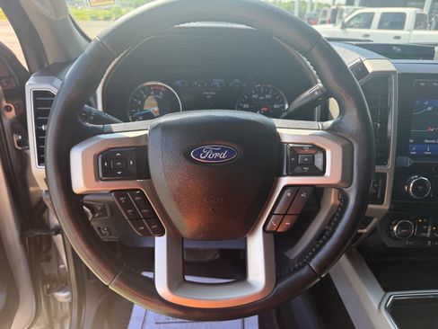 Used 2021 Ford F250 Lariat w/ Lariat Ultimate Package AWD/4WD image 18