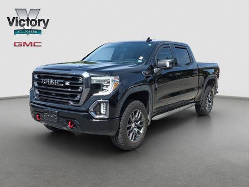 Used 2021 GMC Sierra 1500 AT4 w/ AT4 Premium Package AWD/4WD image 3