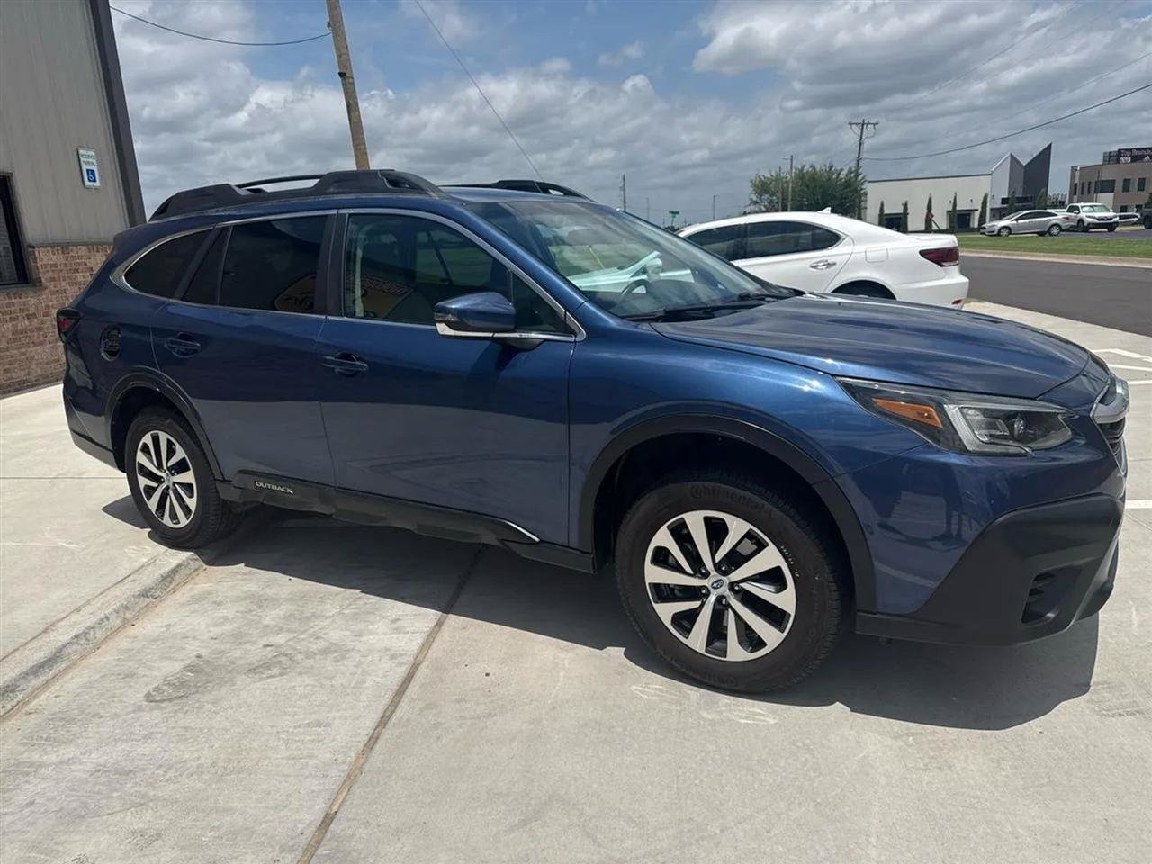 Used 2021 Subaru Outback Premium AWD/4WD image 8