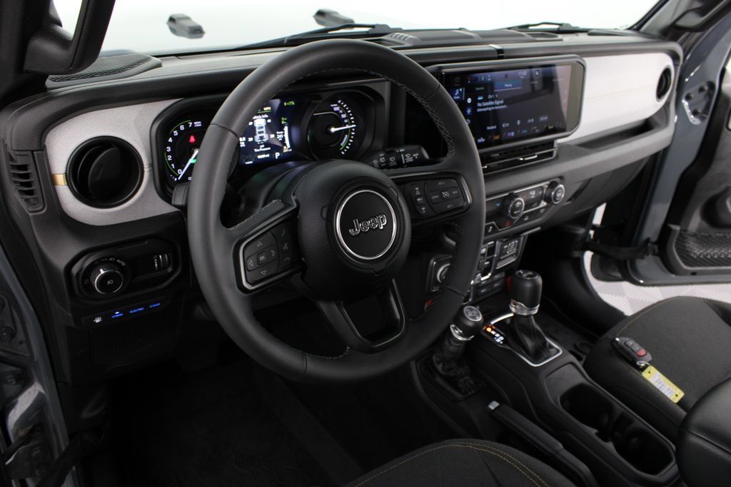 Used 2025 Jeep Wrangler Unlimited Sport S 4xe AWD/4WD image 8