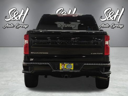 Used 2020 Chevrolet Silverado 1500 Custom w/ Custom Value Package RWD image 18
