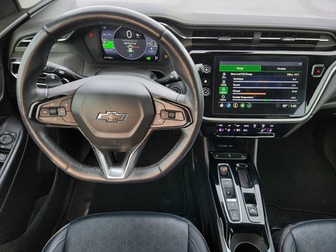 Used 2022 Chevrolet Bolt EUV LT w/ Convenience Package image 29