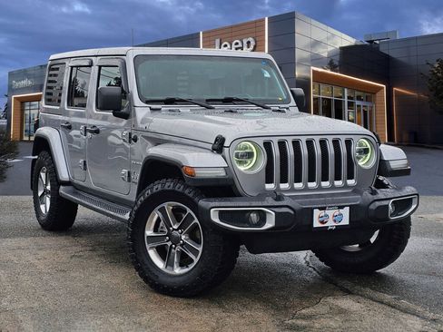 Used 2019 Jeep Wrangler Unlimited Sahara w/ Uconnect 4C Nav & Sound Group image 1