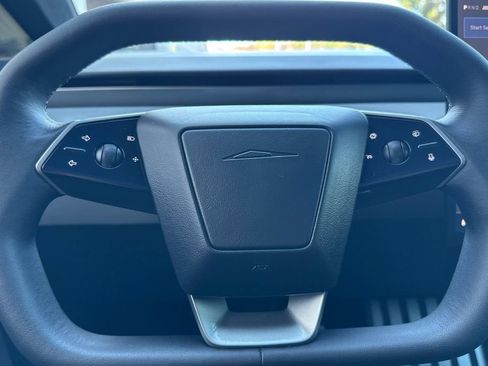 Used 2024 Tesla Cybertruck AWD Crew Cab image 21