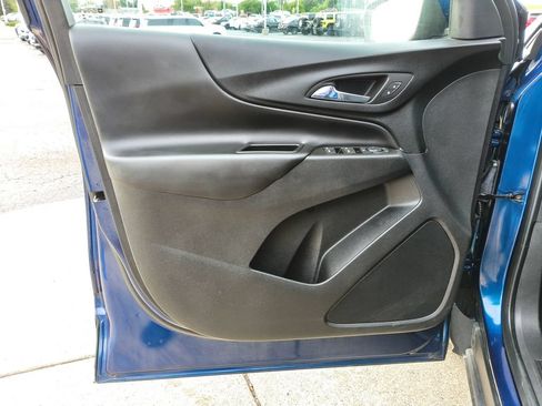 Used 2022 Chevrolet Equinox LT FWD image 9