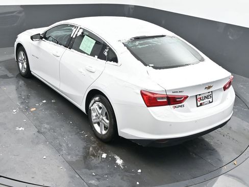 Used 2024 Chevrolet Malibu LT image 41
