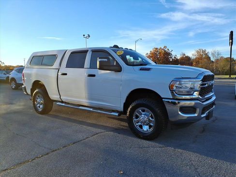 Used 2024 RAM 2500 Tradesman w/ Chrome Appearance Group image 16