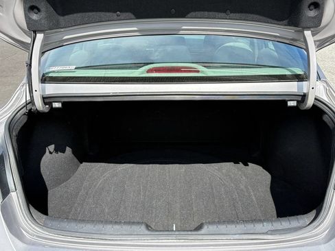 Used 2024 Hyundai Elantra SEL FWD image 10