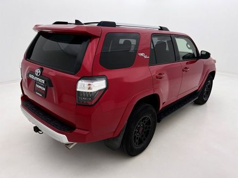 Used 2018 Toyota 4Runner TRD Off-Road AWD/4WD image 7