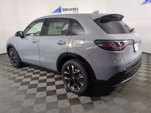 New 2026 Honda HR-V EX-L image 3