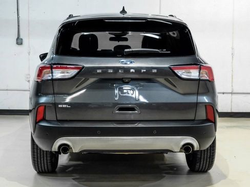Used 2020 Ford Escape SEL image 9