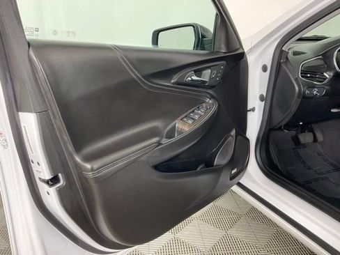 Used 2024 Chevrolet Malibu LT FWD image 11