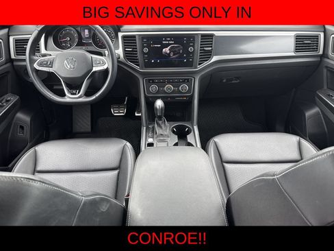 Used 2020 Volkswagen Atlas Cross Sport SE w/ Panoramic Sunroof Package FWD image 6