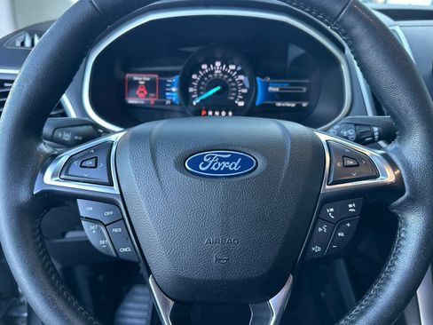 Used 2021 Ford Edge SEL image 27