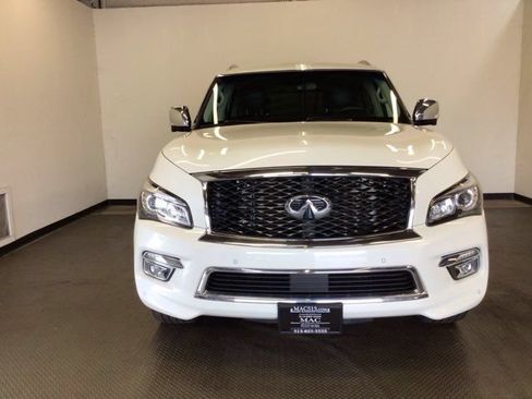 Used 2017 INFINITI QX80 4WD image 2