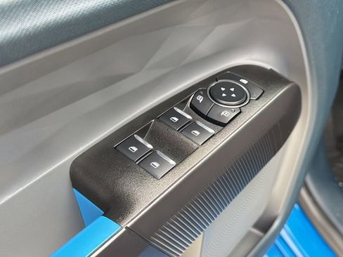 Used 2025 Ford Maverick Lobo AWD/4WD image 13