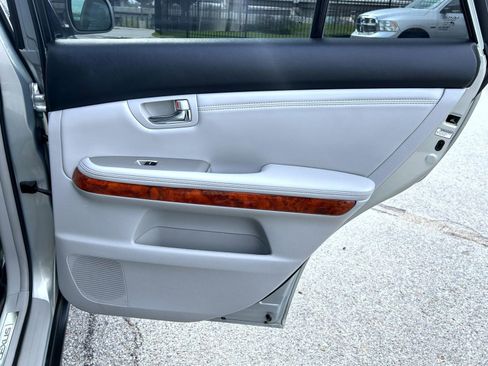 Used 2005 Lexus RX 330 AWD image 18
