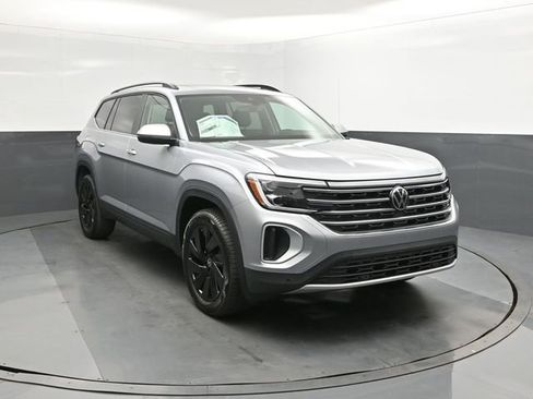 New 2026 Volkswagen Atlas SE FWD image 22