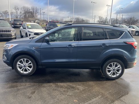 Used 2018 Ford Escape SEL image 4
