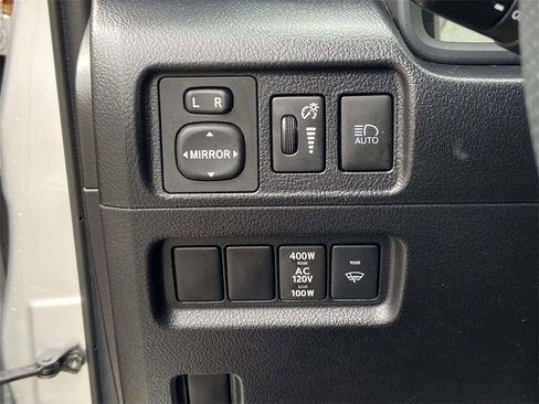Used 2022 Toyota 4Runner SR5 image 27