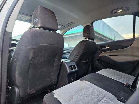 Used 2022 Chevrolet Equinox LT AWD/4WD image 18