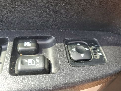 Used 2008 Mitsubishi Endeavor LS FWD image 24