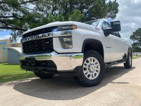 Used 2021 Chevrolet Silverado 2500 LT w/ Z71 Off-Road Package AWD/4WD image 3