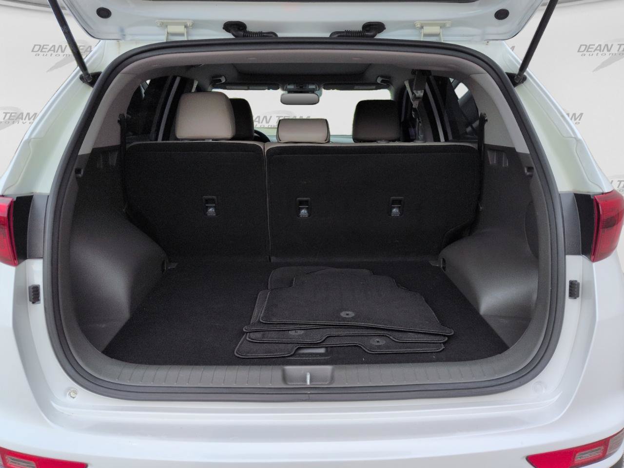 Used 2018 Kia Sportage EX w/ EX Premium Package FWD image 9