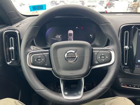 Certified 2023 Volvo C40 P8 Recharge Ultimate w/ Protection Package Premier image 32