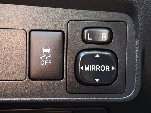 Used 2010 Toyota Corolla S image 22