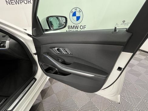 Used 2021 BMW 330i xDrive Sedan w/ Premium Package image 21