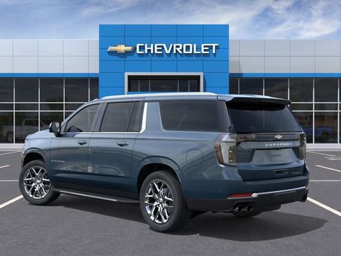 New 2026 Chevrolet Suburban Premier image 3