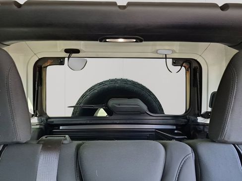 Used 2019 Jeep Wrangler Unlimited Sport S image 25