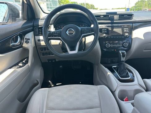 Used 2018 Nissan Rogue Sport SV AWD/4WD image 17
