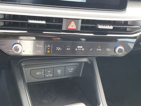 New 2025 Kia K5 LXS image 20