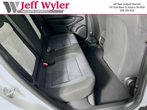 New 2026 Chevrolet Trax RS w/ Sunroof Package FWD image 23