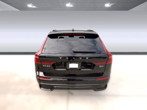 Used 2026 Volvo XC60 B5 Plus w/ Climate Package AWD/4WD image 10