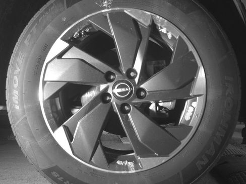 Used 2025 Nissan Rogue SV AWD/4WD image 13