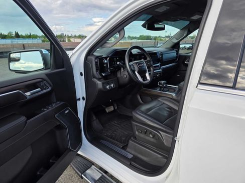 Used 2023 GMC Sierra 1500 SLT w/ SLT Premium Package AWD/4WD image 19