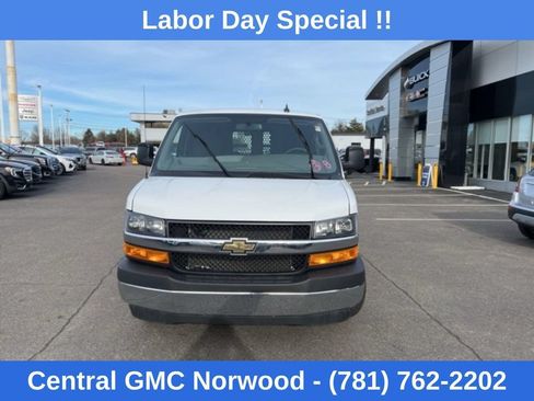 Used 2025 Chevrolet Express 2500 w/ Driver Convenience Package RWD image 2