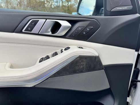 Used 2025 BMW X5 sDrive40i image 6