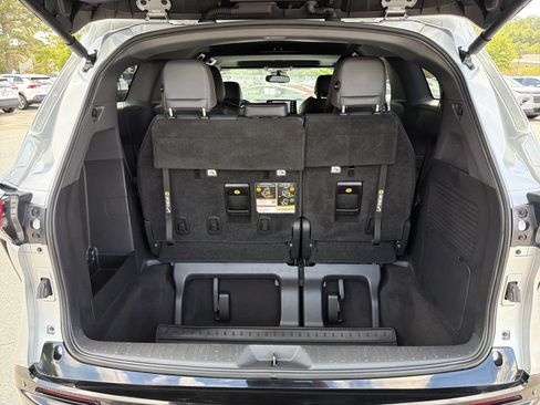 Used 2022 Toyota Sienna XSE FWD image 26