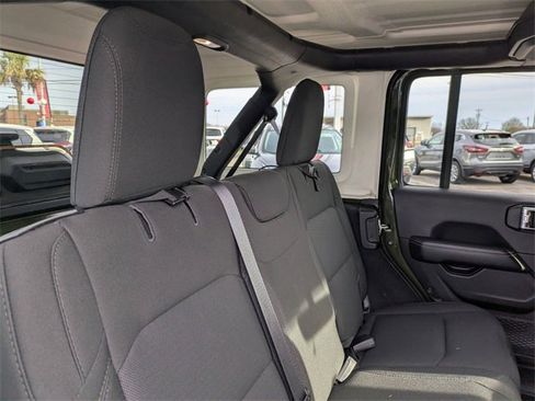 Used 2023 Jeep Wrangler Sahara w/ Cold Weather Group image 29