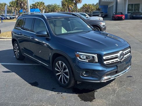 Used 2020 Mercedes-Benz GLB 250 4MATIC image 1