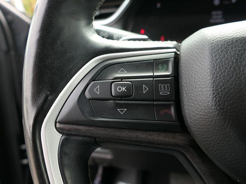 Used 2022 Jeep Grand Cherokee L Limited RWD image 14