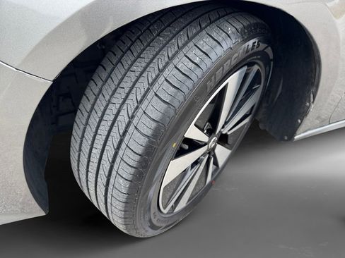 Used 2021 Nissan Altima 2.5 SV FWD image 10