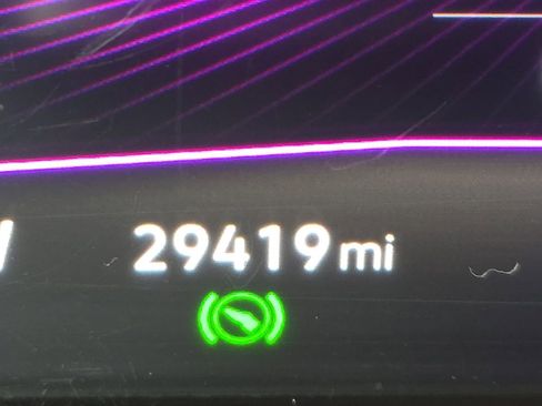 Used 2023 Volkswagen Tiguan SE R-Line image 24