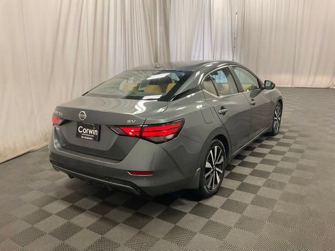 Used 2021 Nissan Sentra SV w/ SV Premium Package FWD image 2