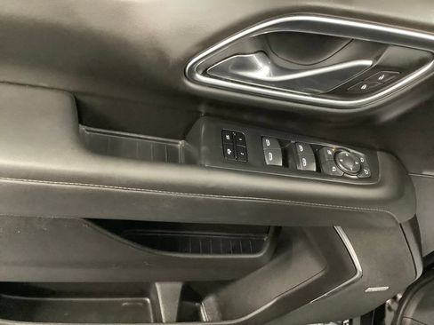 Used 2021 Chevrolet Tahoe Z71 w/ Z71 Signature Package AWD/4WD image 11